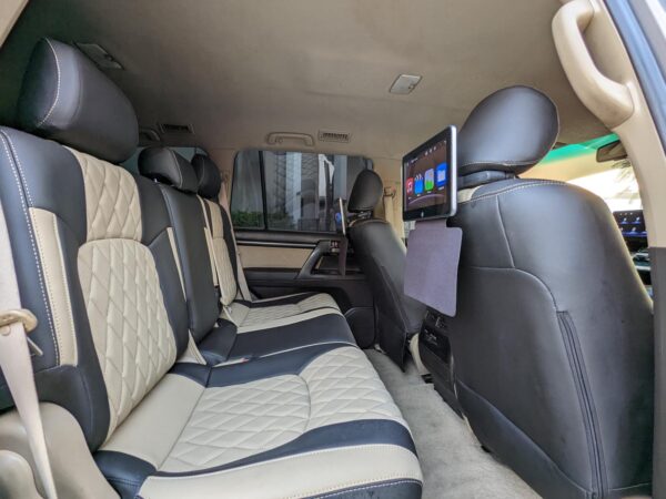 TOYOTA HILUX REVO ROCCO 4WD 2019 2.8G - Image 2