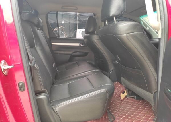 2016 TOYOTA HILUX 2.8G DOUBLE CAB RED - Image 2