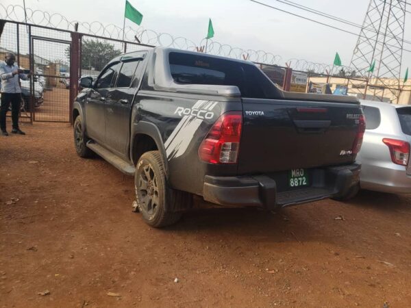 REVO ROCCO 4WD 2019 2.8G AT DOUBLE CAB BLACK