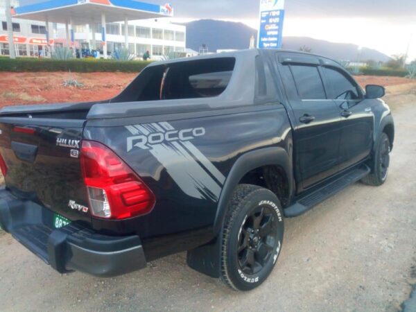 REVO ROCCO 4WD 2019 2.8G AT DOUBLE CAB BLACK - Image 3