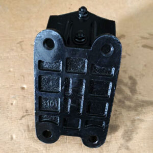 Engine Mounting Front